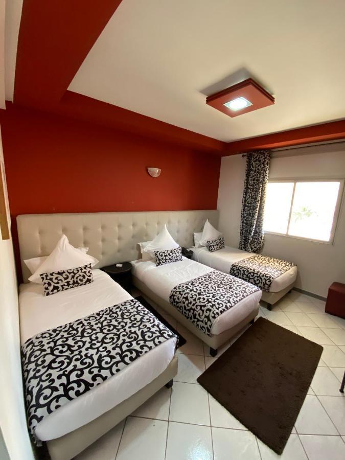 Hotel Velsatis Bani Mallal Zewnętrze zdjęcie