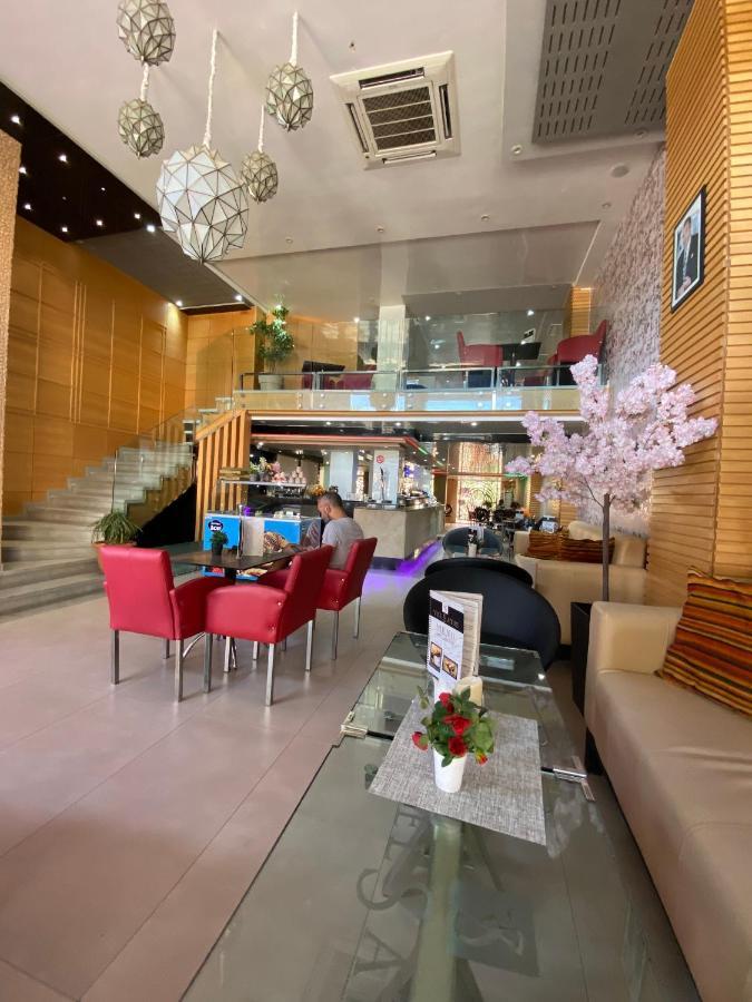 Hotel Velsatis Bani Mallal Zewnętrze zdjęcie
