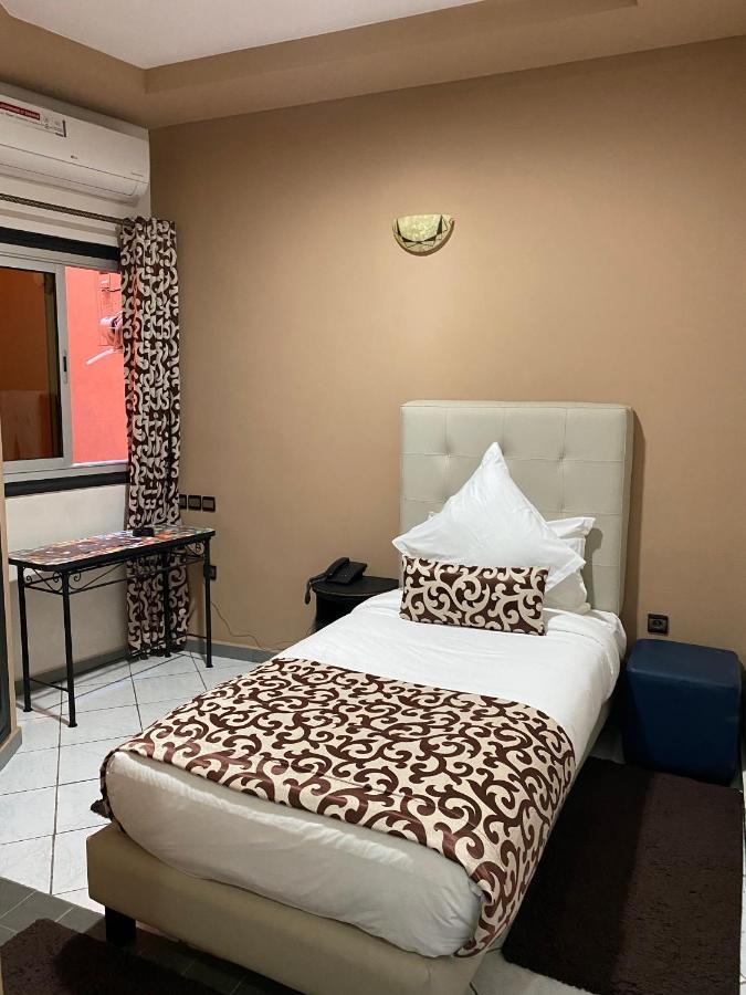 Hotel Velsatis Bani Mallal Zewnętrze zdjęcie