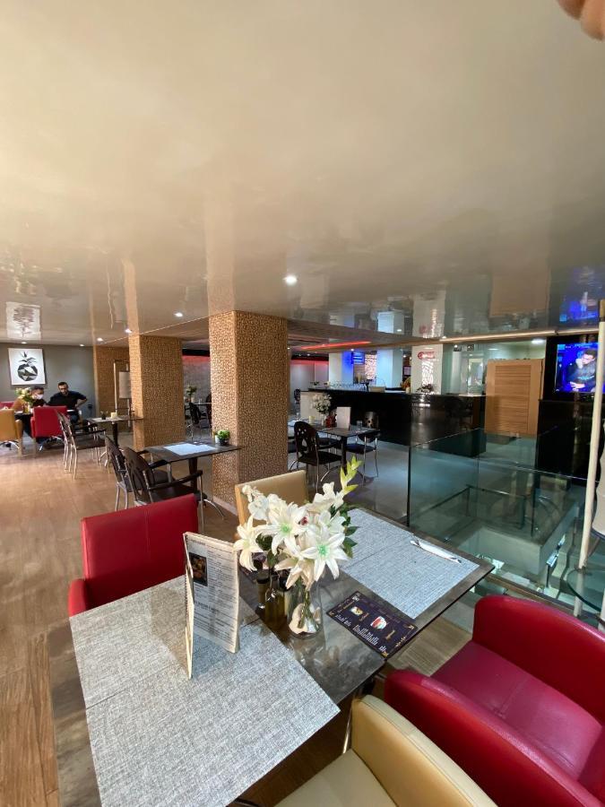 Hotel Velsatis Bani Mallal Zewnętrze zdjęcie
