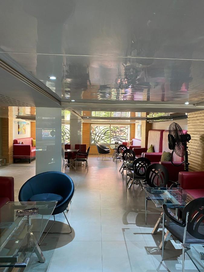 Hotel Velsatis Bani Mallal Zewnętrze zdjęcie